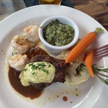 Diane's Saddleback Grill - Filet Mignon special - Bars Near Me - Lake Arrowhead, California