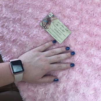Tia's Silver Nails - Nail Salons Near Me - St Joseph, Missouri