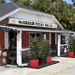 McGregor Pizza & Deli - Little Red House at McGregor!