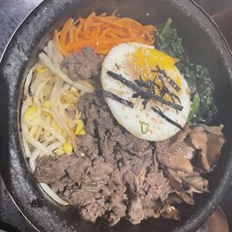 Beef Hot Stone Rice 牛肉石锅拌饭