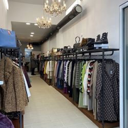 New shop for women's textiles at the North Street.
