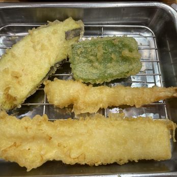 Tempura Kiki - Squid, shrimp, bell pepper, and eggplant - Japanese Near Me - Honolulu, Hawaii Tempura Kiki - Squid, shrimp, bell pepper, and eggplant - Japanese Near Me - Honolulu, Hawaii