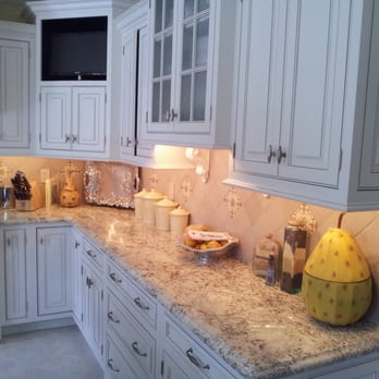 Rich's Contracting & Custom Audio / Video - Need more undercounter lighting? Give us a call, we use all types of kits and most are dimmable for just the right amount of light. - General Contractors Near Me - Paducah, Kentucky Rich's Contracting & Custom Audio / Video - Need more undercounter lighting? Give us a call, we use all types of kits and most are dimmable for just the right amount of light. - General Contractors Near Me - Paducah, Kentucky