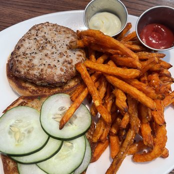 The Daily Kitchen & Bar - Mediterranean Turkey Burger with sweet potato fries - New American Near Me - Henrico, Virginia
