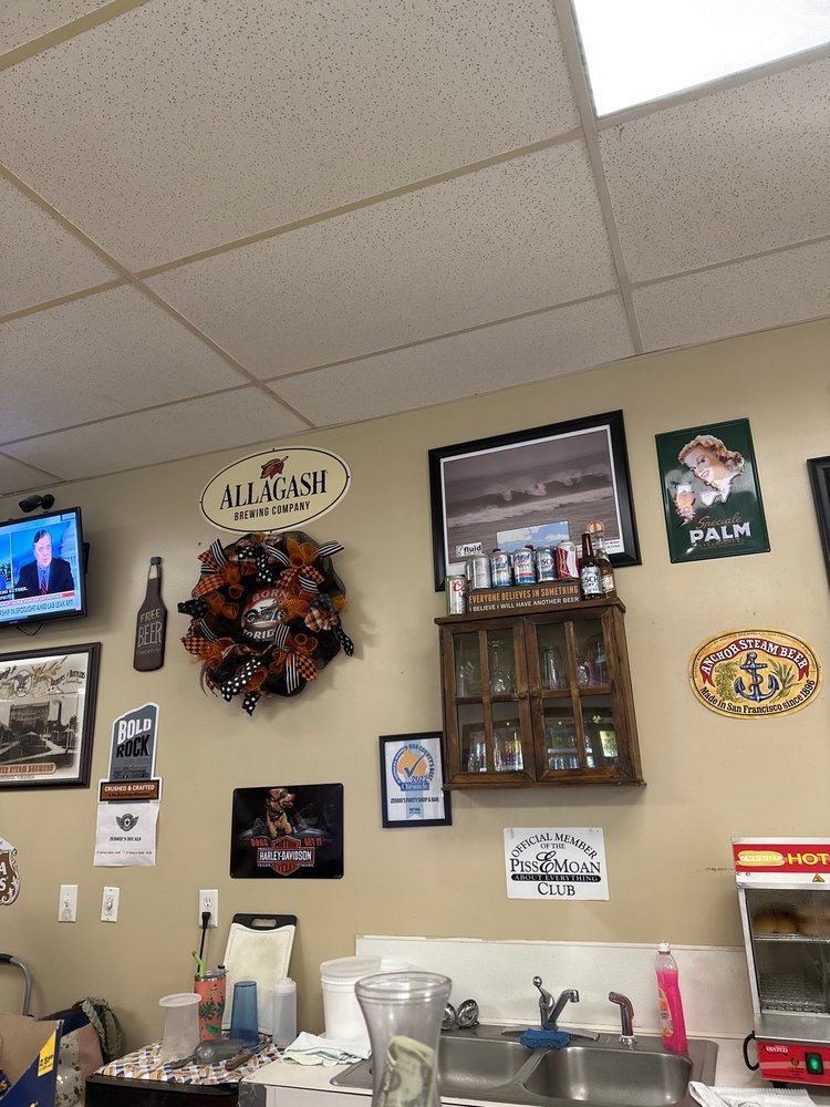 CROUCH’S LIQUOR STORE & LEXINGTON PARTY SHOP Updated June 2024 203