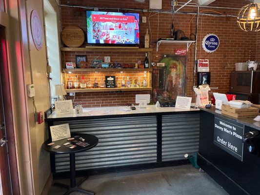 Danny Mac's Pizza - Mellwood by null
