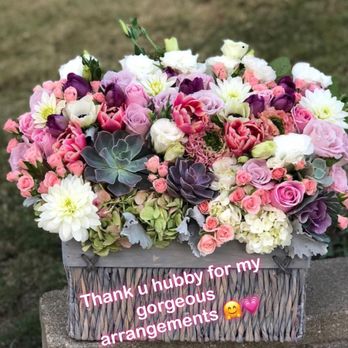 Coral Path Designs - Florists Near Me - Burbank, California Coral Path Designs - Florists Near Me - Burbank, California