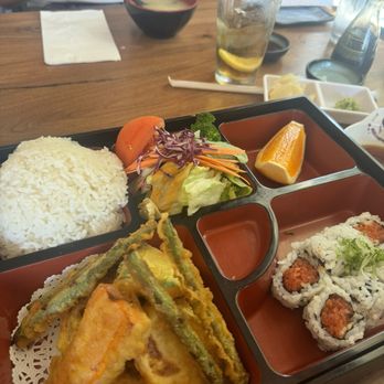 Sushi Dan - Sushi Bars Near Me - Studio City, California Sushi Dan - Sushi Bars Near Me - Studio City, California