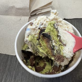 Baskin-Robbins - Ice Cream & Frozen Yogurt Near Me - La Mirada, California