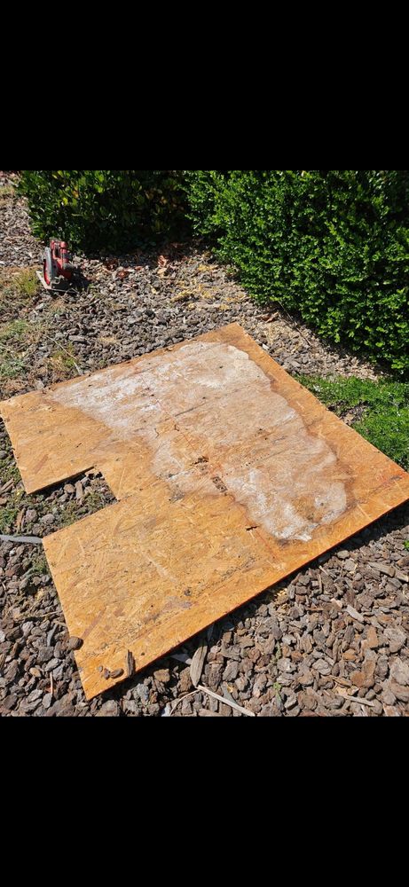 Slide of Mckay's Roofing