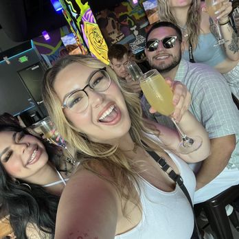Kalaveras-Temecula - if u want bottomless mimosas, ask for JERSEY!!!! she'll refill ur glass before it's even empty!!! best server!!! - New Mexican Cuisine Near Me - Temecula, California