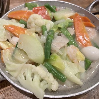 Isla Restaurant - Chopsuey - Filipino Near Me - San Bruno, California Isla Restaurant - Chopsuey - Filipino Near Me - San Bruno, California