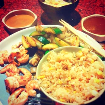Mori Teppan Grill - Fried rice along with shrimps, zucchini, mushrooms... Umm yummy! - Teppanyaki Near Me - Glendale, California