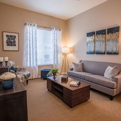 Loma Clara Senior Living