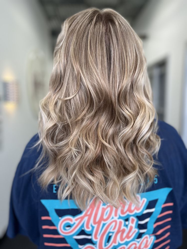 Michelle Sanders Hair Logo