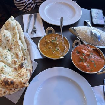 India Gate Restaurant - Garlic Naan, Goat Korma, Chicken Tikka Masala, Steamed Basmati Rice (Left to right) - Indian Near Me - Tustin, California India Gate Restaurant - Garlic Naan, Goat Korma, Chicken Tikka Masala, Steamed Basmati Rice (Left to right) - Indian Near Me - Tustin, California