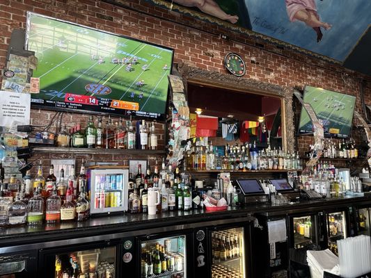 Tarantula Billiards Bar & Grill by null