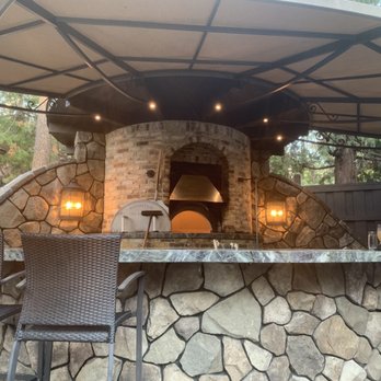 FERRO - Pizza Oven - Pizza Near Me - Idyllwild, California FERRO - Pizza Oven - Pizza Near Me - Idyllwild, California