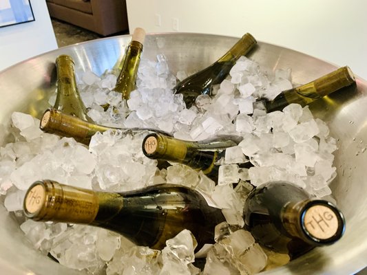 THE HARRIS GALLERY - ART & WINE COLLECTION by null