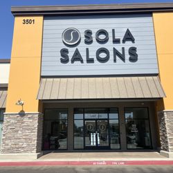 Skillful Hands - We are inside Salon