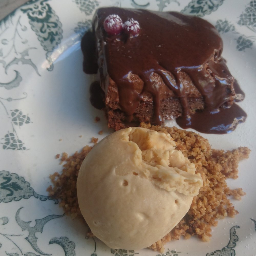 El Perro y La Galleta - Tapas/Small Plates Near Me - Madrid, M