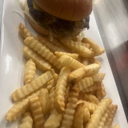 Valentino’s diner - Cheeseburger