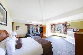 Bayshore Inn & Spa by null