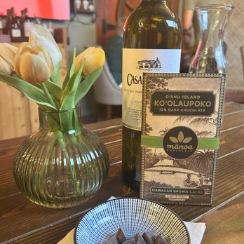 Manoa Chocolate Hawaii - Chocolatiers & Shops Near Me - Kailua, Hawaii