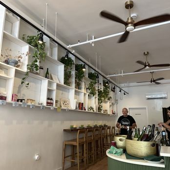 Jadu - Wine Bars Near Me - Boston, Massachusetts