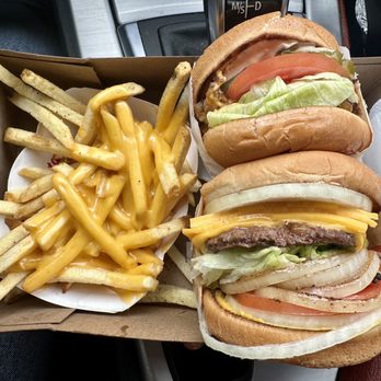 In-N-Out Burger - Fast Food Near Me - Fresno, California In-N-Out Burger - Fast Food Near Me - Fresno, California