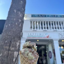 Dubai chocolate gelato Dubai chocolate gelato