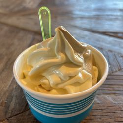 8 Hands Farm - Custard