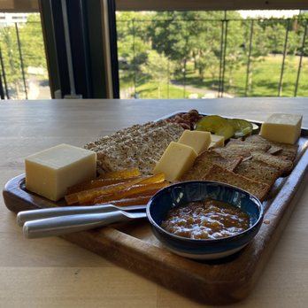Lamplighter Cambridge Crossing - Cheese board - every element was delicious - Beer Bar Near Me - Cambridge, Massachusetts