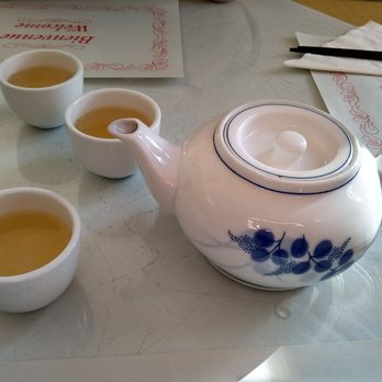 Vietnam Palace Restaurant - Complimentary tea. - Vietnamese Near Me - Ottawa, Ontario
