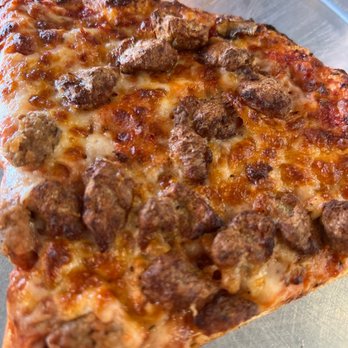 Zzeeks Pizza - Slice pizza. Big slice and beer is $8.99 - Chicken Wings Near Me - Chandler, Arizona Zzeeks Pizza - Slice pizza. Big slice and beer is $8.99 - Chicken Wings Near Me - Chandler, Arizona