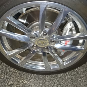 Ricky Rocket's Fuel Center - The wheels are usually covered in brake dust, this automatic wash came out fantastically clean for an auto. - Car Wash Near Me - Hoffman Estates, Illinois