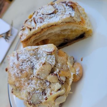 Elephantine Bakery - Bakeries Near Me - Portsmouth, New Hampshire Elephantine Bakery - Bakeries Near Me - Portsmouth, New Hampshire