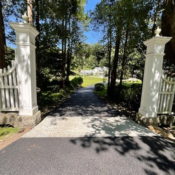 Taconic Paving & Construction Inc - Asphalt from the road to where the driveway levels out, including a Belgian block apron at the entrance - General Contractors Near Me Taconic Paving & Construction Inc - Asphalt from the road to where the driveway levels out, including a Belgian block apron at the entrance - General Contractors Near Me