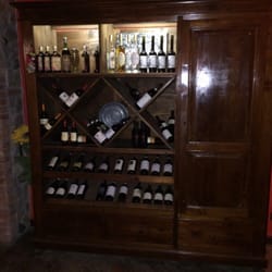 La Mela di Cartagine - L'angolo dei vini