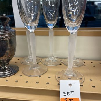 MyUnique Watchung - Lol really!? - Thrift Stores Near Me - Watchung, New Jersey