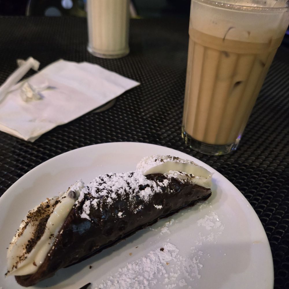 Cannoli King - Desserts Near Me - New York, New York Cannoli King - Desserts Near Me - New York, New York