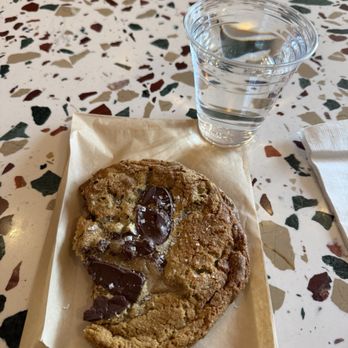 Allez Cafe - Cookie - Coffee & Tea Near Me - Chicago, Illinois