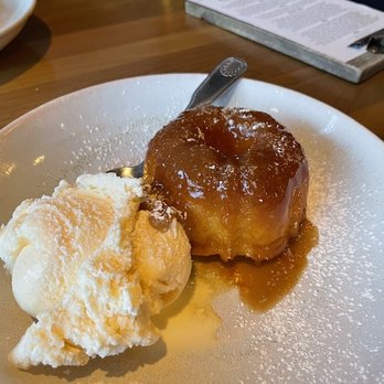 Steele & Hops - Pineapple upside down cake - American Near Me - St Anthony, Minnesota