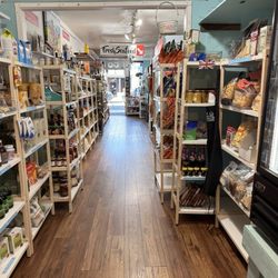 Gezellig Seafoods & European Groceries