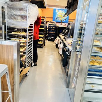 Bakers Avenue - 12/05/24 - Bakeries Near Me - North Hills, California