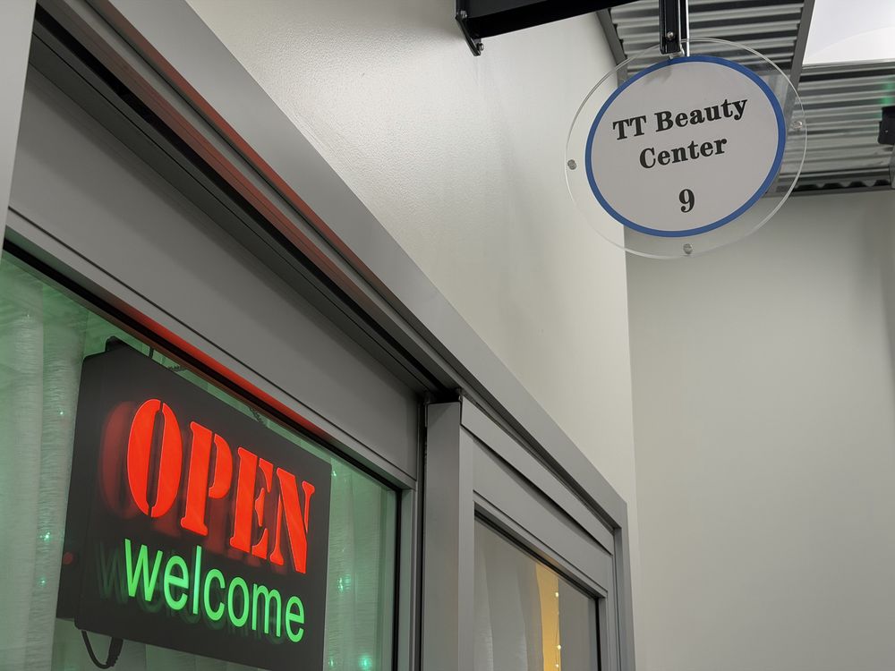 TT Beauty Center Logo