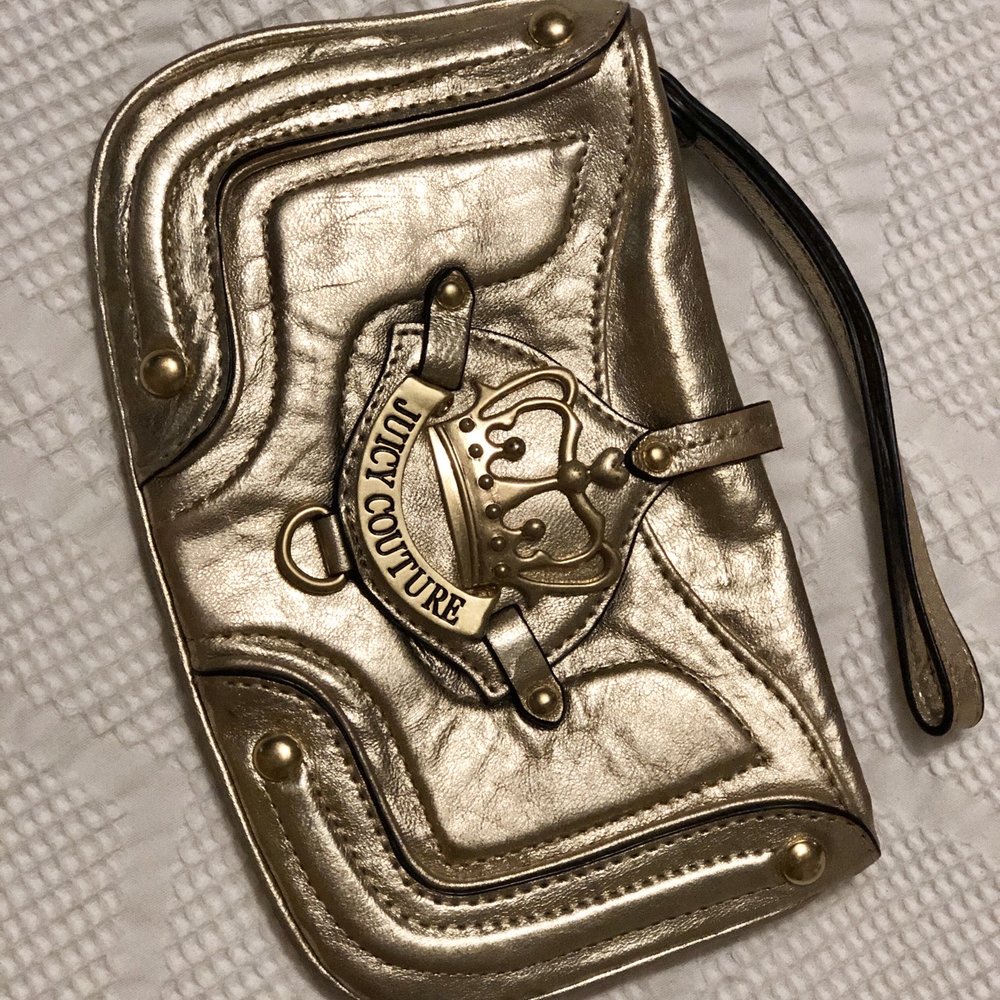 Savers - Juicy Couture in gold - Thrift Stores Near Me - San Jose, California Savers - Juicy Couture in gold - Thrift Stores Near Me - San Jose, California