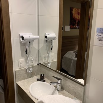Hotel Fiorenze Centro - Bathroom - Hotels Near Me - Gramado, RS