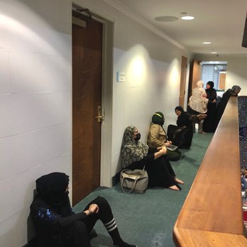 King Fahad Mosque - It was so full during terawih so we had to pray in the hall - Mosques Near Me - Culver City, California King Fahad Mosque - It was so full during terawih so we had to pray in the hall - Mosques Near Me - Culver City, California