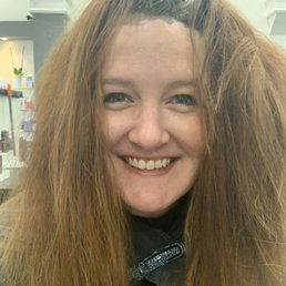 Hair at the beginning of the color work (with my old color showing). Hair at the beginning of the color work (with my old color showing).